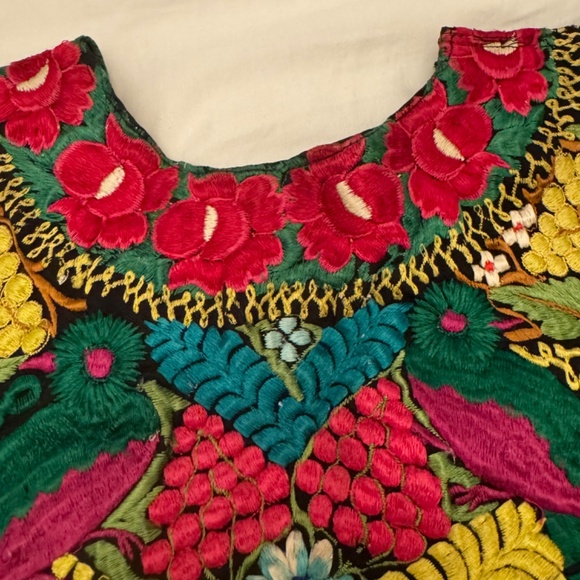 Stunning vibrant vintage Mexican huitpil , freeish size - Picture 5 of 7